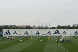 記者：門迪、卡馬文加、貝林厄姆、恩德里克缺席皇馬今日訓(xùn)練