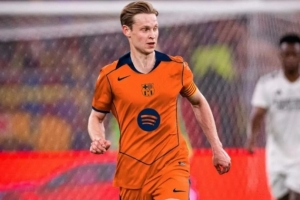 每體：巴薩新賽季三套球衣均未通過西甲審核，下輪仍可能穿舊球衣