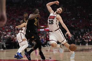 申京：從沒有懼怕過與追夢對位 非要說的就是有點生氣