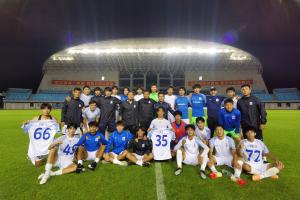 出其不意申花U21球員和新上演“貝克漢姆”式后場(chǎng)超級(jí)吊門(mén)！