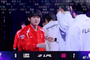 媒體人：中下給爆了 小奶油阿卡麗AL根本管不了 哥哥帶輔助真的強(qiáng)