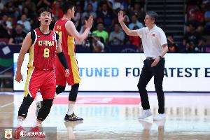 胡金秋：郭導把所有輸球責任放自己身上 我們12個球員害怕什么呢