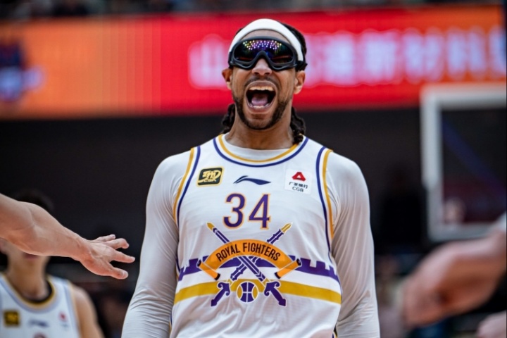 直播吧：廣東和遼寧都報價了前北控大外薩林杰