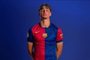 每體：收到多份租借或轉(zhuǎn)會報價，但巴薩小將費爾南德斯無意離隊