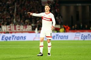 曼晚：曼聯(lián)不妨考慮斯圖加特中場(chǎng)斯蒂勒，他也與皇馬聯(lián)系在一起