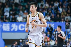 有希望？媒體人曾強調(diào)：廣東想用徐昕交易得到張鎮(zhèn)麟