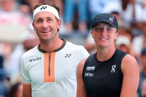 魯?shù)?斯瓦泰克2-0凱斯/蒂亞福，晉級美網(wǎng)混雙八強