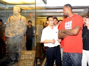 久違了！詹姆斯時隔六年再次造訪中國 上次是19年參加NBA中國賽