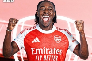 羅馬諾：埃澤轉(zhuǎn)會(huì)文件已簽署，必須及時(shí)完成手續(xù)才能出戰(zhàn)利茲聯(lián)