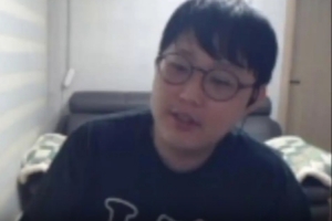 imp：Peyz不算區(qū) 不想說誰區(qū) 感覺就上路玩的好 再就是打野AD