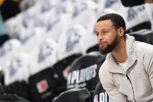 庫里談中國籃球：中國籃球的天賦在不斷涌現(xiàn) 跟上了世界發(fā)展趨勢