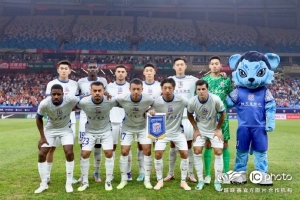 申花客場(chǎng)2-0戰(zhàn)勝青島海牛，下輪將客戰(zhàn)武漢三鎮(zhèn)