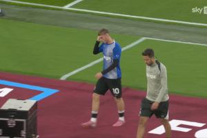 帕爾默賽前熱身時(shí)受傷退出首發(fā)，埃斯特旺將代替他上場