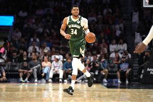 博格丹：面對字母不能犯錯否則他會不斷地懲罰你 他防守能力很強