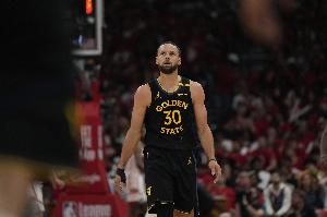 庫(kù)里談73勝丟冠：騎勇都應(yīng)該感激有爭(zhēng)冠機(jī)會(huì) 這是一次很好的教訓(xùn)