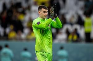 記者：曼聯(lián)有意利瓦科維奇但未報(bào)價(jià)，森林已報(bào)價(jià)&熱刺也感興趣