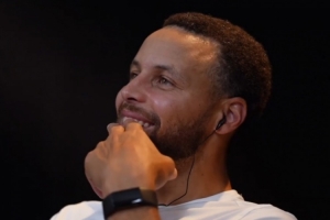 庫(kù)里：22年奪冠對(duì)我來(lái)說(shuō)是一種解脫 在那之后一切都豁然開(kāi)朗了