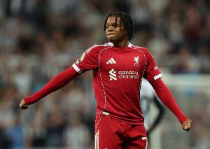 英媒：恩古莫哈最快可能在本周和利物浦續(xù)約3年