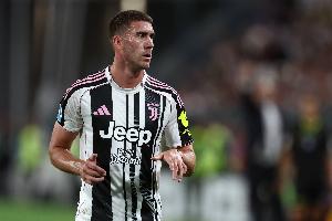 不想走！都體：米蘭2500萬歐報(bào)價(jià)DV9，他接到伊布電話仍選擇擱置