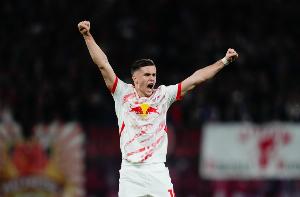 天空：水晶宮有意鮑姆加特納 西蒙斯即將離隊萊比錫不想再出售