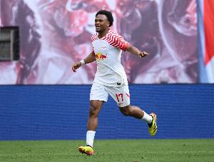 記者：盡管穆阿尼仍是首選引援目標(biāo)，但尤文已向萊比錫詢價(jià)奧蓬達(dá)