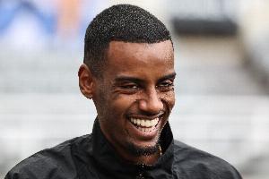 記者：利物浦1.25億英鎊固定轉(zhuǎn)會(huì)費(fèi)報(bào)價(jià)伊薩克，沒(méi)有任何獎(jiǎng)金條款