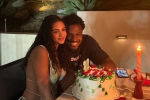 甜蜜的愛情！布朗尼曬為女友慶生合照：祝我的一切生日快樂