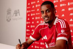 頂薪待遇！伊薩克周薪高達(dá)28萬鎊，利物浦超20萬鎊球員已有4人！