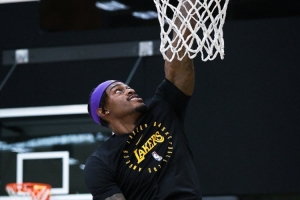 開(kāi)練！湖人官方更新社媒 曬出范德比爾特的訓(xùn)練照