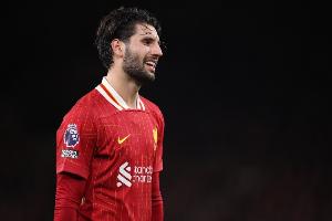 舍伍德：索博斯洛伊能勝任任何位置，他是一名不知疲倦的球員