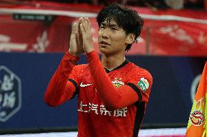 媒體人：李新翔最合適定位是踢替補中鋒或影鋒，邊路不是他的特點