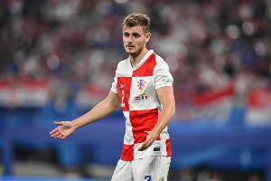 克媒：斯坦尼西奇因女兒出生缺席國家隊(duì)比賽，下場踢黑山可能首發(fā)