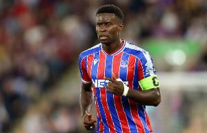 電訊報(bào)：利物浦決定等明夏再免簽格伊，他們認(rèn)為水晶宮在虛張聲勢(shì)