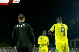 本賽季首次亮相！瑞典0-2落后科索沃，伊薩克72分鐘替補(bǔ)登場