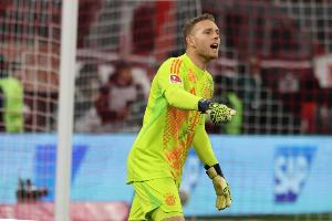 淪為漢堡二號(hào)門將，圖片報(bào)：拜仁外租門將佩雷茨決心留隊(duì)競爭首發(fā)