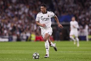 記者：貝林厄姆周一在皇馬基地練了7個(gè)多小時(shí)，晚上9點(diǎn)20分才離開