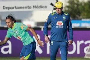 世體批評(píng)安帥：不征召皇馬球員，卻讓拉菲尼亞在4100米高原登場(chǎng)