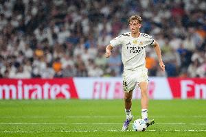 馬卡：赫伊森表現(xiàn)出色，他將與杜埃爭奪科帕獎并有可能登上領(lǐng)獎臺