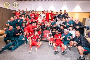 河南俱樂(lè)部酒祖杜康2-0北京國(guó)安 鐘義浩百場(chǎng)建功、卡多索點(diǎn)射