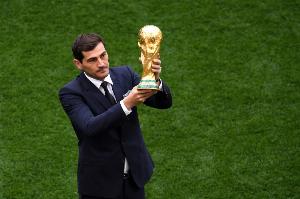 卡西利亞斯：爭(zhēng)議總是會(huì)存在，每當(dāng)有對(duì)皇馬有利的判罰時(shí)就會(huì)出現(xiàn)