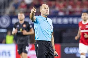 拉奧斯：梅迪納的手臂是放在自然位置上，這永遠(yuǎn)不應(yīng)該被判為點(diǎn)球