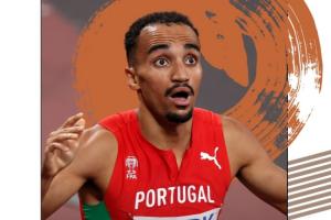 刺激！世錦賽1500米又現(xiàn)0.02秒絕殺 葡萄牙選手超4人奪金抱頭驚呆