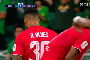 太業(yè)余了！國(guó)安連續(xù)解圍失敗+讓球，河內(nèi)破門2-2扳平國(guó)安