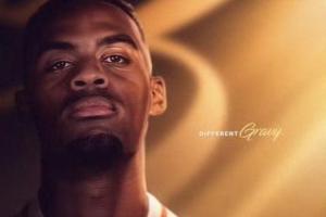 赫拉芬貝赫神仙球！詹?。赫埥兴栋退闺惡?，30分鐘傳射建功！