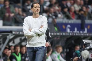 法蘭克福主帥：大勝加拉塔薩雷后收到穆勒的祝賀，他鼓勵(lì)我們繼續(xù)