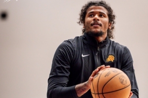 期待新賽季的表現(xiàn)！太陽官方曬杰倫-格林訓(xùn)練照