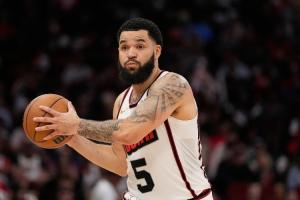 或賽季報銷！范弗里特有交易否決權(quán) 若火箭想送走他需征得他同意