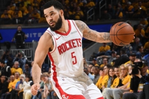 湖記：火箭和湖人情況相似&無足夠空間簽新球員 謝潑德需挺身而出