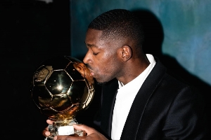 【小吧社交秀】登貝萊圓夢(mèng)金球 胡梅爾斯女友參加啤酒節(jié)