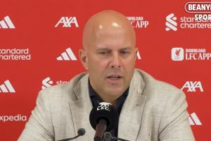 險(xiǎn)勝英冠隊(duì)！斯洛特：我對(duì)部分球員很不滿意，他們自己心里有數(shù)